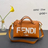 FENDI Знаменитая сумка By The Way среднего размера из кожи бычка с вышитым логот