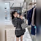 В комплекте с коробкой. Капсульная коллекция Fendi Roma. Двухцветная сумка Peeka