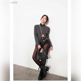 На официальном сайте MM представлена новейшая модель сумочки Fendi из кожи того,