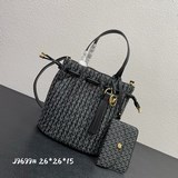 Новая сумка mk! Верх из мягкой кожи первого слоя, очень приятная на ощупь! Сумка