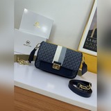 Новая модель ICHAEL KORS, полностью из натуральной кожи, с клапаном и двухцветны
