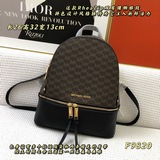 MK Rhea Zip 2023, новейшая модель среднего размера с кожаными деталями из коллек