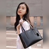 Новая сумка для покупок 1BA350. Эта новая сумка-тоут для покупок — весенняя нови