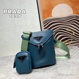 Новая модель в магазине (комбинированная кожа) Пrada PRADA представляет эту сумк