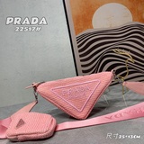 Новая модель весна-лето 2023 от Prada – треугольная сумка Raffia из рафии. Как в
