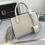 Высокое качество, эксклюзивная премьера популярной модели PRADA (Prada) 66158, и