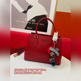 Prada 2023： при заказе подарок в виде брелка-куклы. Новая модель в продаже, клас