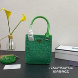 Мини-сумка Prad 1BA331, украшена имитацией кристаллов по всей поверхности, изгот