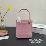 Мини-сумка Prad 1BA331, украшена имитацией кристаллов по всей поверхности, изгот
