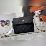 Новая модель с клапаном. 6801. 6802. Винтажная сумка с цепочкой имеет великолепн