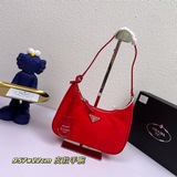 (Кожаная сумка под мышку) Новая модель сумки Prada nylon Hobo под мышку стала по