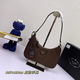 (Кожаная сумка под мышкой) Новая сумка Prada nylon Hobo под мышкой стала популяр