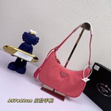 (Кожаная сумка под мышку) Новая модель сумки Prada nylon Hobo под мышку стала по