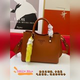Prada 5002# Энергичный и яркий, универсальный, не выходит из моды даже через сто