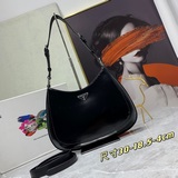 【Оригинал】 В комплекте с коробкой Эта изысканная сумка Prada Cleo представляет с