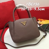 Новая модель женской сумочки Prada, 1BC156, с классическим металлическим логотип