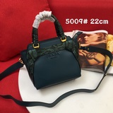 (PRADA) Новая модель 5009, изготовлена в Италии, отличается изысканным дизайном.