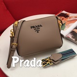 Prada сумка с клапаном и одним плечевым ремнем, модель 66136, с двумя плечевыми 