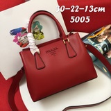 Prada 2023： при заказе подарком будет брелок-кукла. Новая модель, классический и