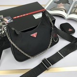 【Высочайшее качество】 В комплекте с фирменной коробкой. Новая модель Prada из не