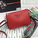 Prada сумка с клапаном и одним плечевым ремнем, модель 66136, с двумя плечевыми 