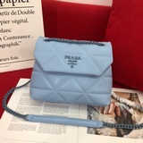 Prada использует импортную кожу ягненка, #081 сложная ручная вышивка, очень мягк