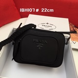PR@DA новая серия черных сумок для фотоаппаратов 1BH107, которые подходят к любо