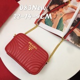 Новая коллекция Prada наконец-то поступила в продажу! Новейшие модели в магазина