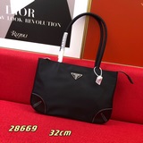 Новая сумка Prada, подмышечная сумка, подходит для всех женщин. Коллекция черных