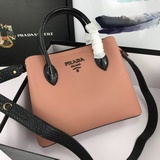 Новая сумка Prada с плечевым ремнем, модель № 2035, изготовлена из импортной кож