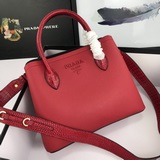 Новая сумка Prada с плечевым ремнем, модель № 2035, изготовлена из импортной кож