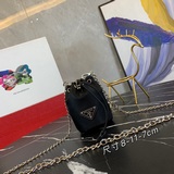 Комплект коробки Prada 20ss мини-кошелек с красным мешком, можно повесить на клю