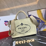 Ранневесенняя коллекция Prada： сумка через плечо с одним плечевым ремнем, корпус