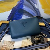 Вечнозеленый и яркий, Prada/PRADA сумка через плечо с двойной застежкой-молнией,