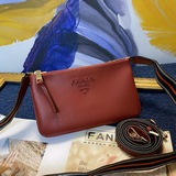 Вечнозеленый и яркий, Prada/PRADA сумка через плечо с двумя молниями, с двумя пл
