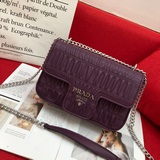Складчатая сумка Prada – популярная новинка! Новейшая модель из импортной кожи с