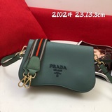 Новая модель Prada 2023, модная и стильная, популярная в магазинах, из кожи Saff