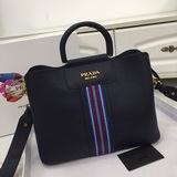 Новая сумка Prada из кожи бычка с цветными полосками, модель № 2096. Изготовлена