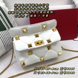 В оригинальной коробке Valent*** Garavani Roman Stud из кожи овцы.