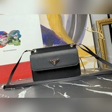 P-семейство, мобильные телефоны для мужчин и женщин, модели, аналогичные тем, чт