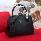 Новая модель Prada 66153 в этом году. Размеры： 30*24*14. Изготовлена по технолог