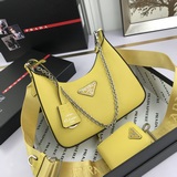 Новая модель 1BH204 из кожи, нейлоновая сумка Hobo, которую можно носить в руке 