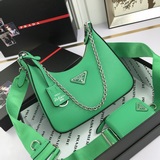 Новая модель 1BH204 из кожи, нейлоновая сумка Hobo, которую можно носить в руке 