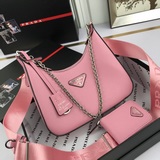 Новая модель 1BH204 из кожи, нейлоновая сумка Hobo, которую можно носить в руке 
