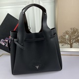 PRADA Новая модель： 1BG339# Модная и элегантная дамская сумка с ретро-шармом.