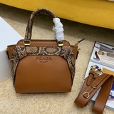 PRADA Новая модель： 5009 Модная и элегантная дамская сумка с ретро-шармом.
