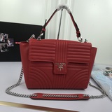 Новая модель Prada наконец-то поступила в продажу! Новая модель в магазине изгот