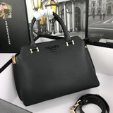 Новая модель Prada 2097 «Хит 2023 года» пользуется огромной популярностью. Она п