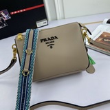 Prada сумка с клапаном и одним плечевым ремнем, модель 66136, с двумя плечевыми 
