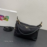 Prada плечевая сумка, сумка через плечо. Изготовлена по дорогостоящей технологии